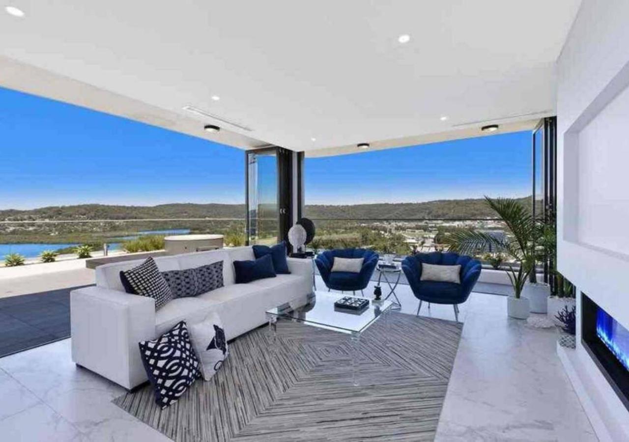 Ferienwohnung Stylish Penthouse With Views & Jacuzzi Gosford Exterior foto